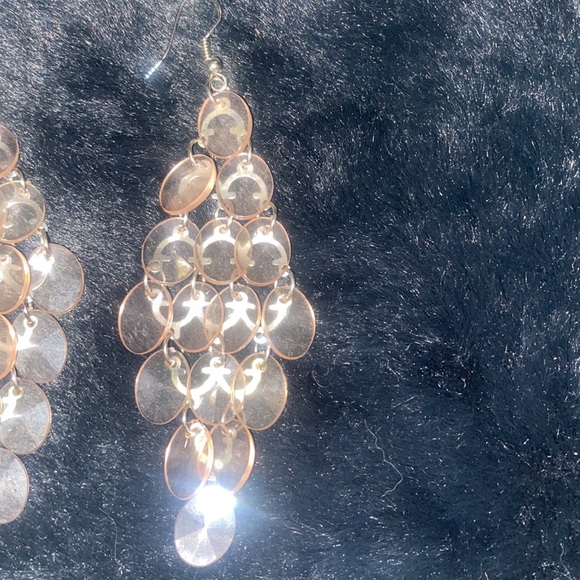 Pink beaded chandelier earrings - Picture 3 of 5